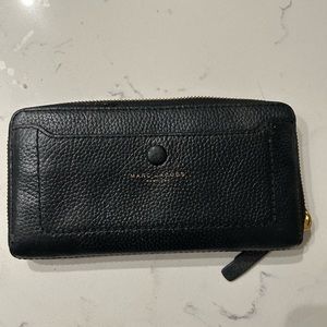 Marc Jacobs Leather Wallet!